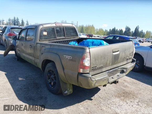 2010 Toyota Tacoma with VIN 3TMMU4FN4AM022548, listed as a IAAI auction lot 42028332 with 112,895 mi miles and . Bid and sale history available at carsss.com. Image 3.