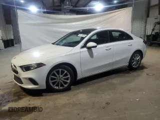 2019 Mercedes-Benz A 220 z VIN WDD3G4EB8KW017628, wystawiony jako Copart lot #56170235 z przebiegiem 69 222 mil mil oraz Tytuł czysty. Historia ofert i sprzedaży dostępna na DreamBid. Obrazek 1.
