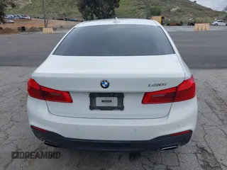 2018 BMW 5 Series 530i z VIN WBAJA5C54JG898565, wystawiony jako IAAI lot #41745230 z przebiegiem 123 776 mil mil oraz . Historia ofert i sprzedaży dostępna na DreamBid. Obrazek 16.