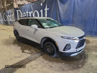 2021 Chevrolet Blazer LT z VIN 3GNKBCR44MS503563, wystawiony jako Copart lot #44771355 z przebiegiem 68 642 mil mil oraz Czysty tytuł • Clean title. Historia ofert i sprzedaży dostępna na DreamBid. Obrazek 4.
