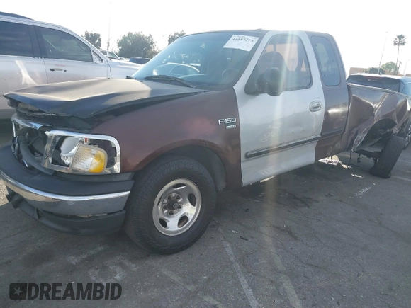 2000 Ford F-150 XL with VIN 1FTRX17L2YNB78032, listed as a IAAI auction lot 41687215 with 1 mi miles. Bid and sale history available at carsss.com. Image 16.