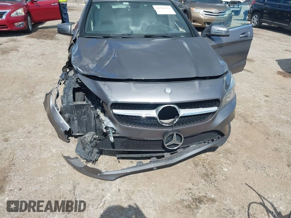 2014 Mercedes-Benz CLA 250 с VIN WDDSJ4EB5EN158938, выставлен на аукционе IAAI как лот 42581224 с пробегом 97 764 миль миль и . История ставок и продаж доступна на DreamBid. Изображение 6.