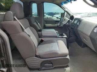 2006 Ford F-150 XL z VIN 1FTRF12206NA79563, wystawiony jako Copart lot #64452635 z przebiegiem 224 956 mil mil oraz Czysty tytuł • Clean title. Historia ofert i sprzedaży dostępna na DreamBid. Obrazek 10.