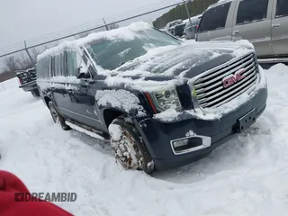 2018 GMC Yukon XL SLT with VIN 1GKS2GKC2JR394198, listed as a IAAI auction lot 41321208 with 113,645 mi miles. Bid and sale history available at carsss.com. Image 1.