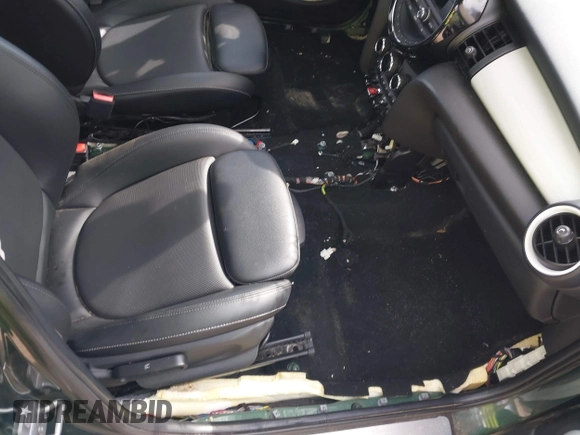 2016 MINI Hardtop 4 Door with VIN WMWXU1C57G2D09401, listed as a IAAI auction lot 42013695 with 43,437 mi miles and . Bid and sale history available at DreamBid. Image 14.