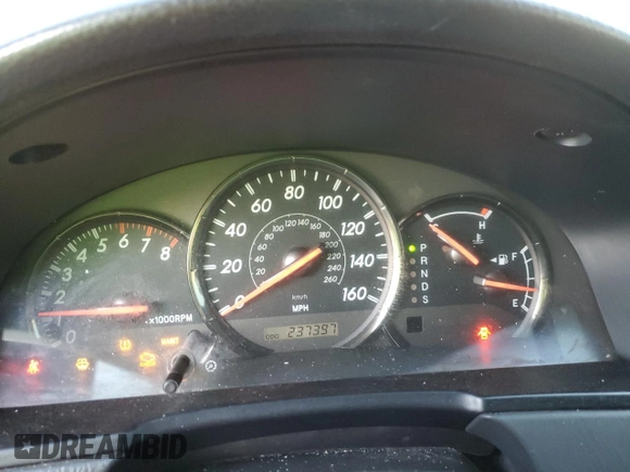 2004 Toyota Solara SE z VIN 4T1CA38P94U011182, wystawiony jako Copart lot #57995575 z przebiegiem 237 397 mil mil oraz Nie do naprawy • Non repairable. Historia ofert i sprzedaży dostępna na DreamBid. Obrazek 9.