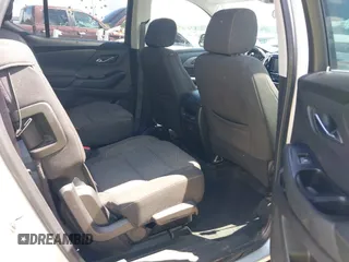2019 Chevrolet Traverse LT Cloth z VIN 1GNERGKW3KJ293483, wystawiony jako IAAI lot #42524003 z przebiegiem 82 611 mil mil oraz . Historia ofert i sprzedaży dostępna na DreamBid. Obrazek 8.