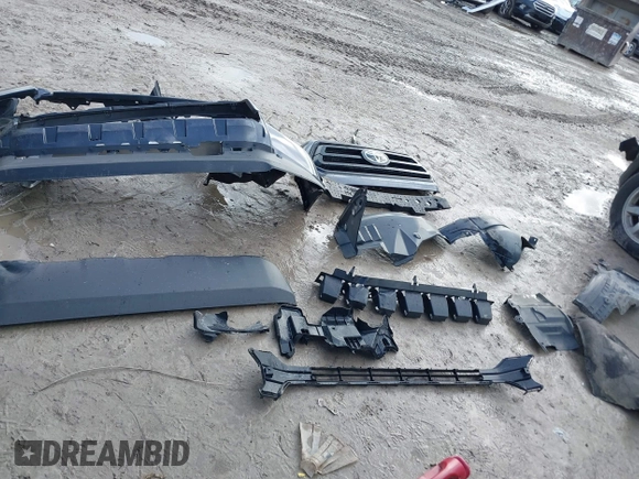 2021 Toyota Tacoma SR z VIN 3TMCZ5AN5MM377663, wystawiony jako IAAI lot #41726696 z przebiegiem 32 125 mil mil oraz . Historia ofert i sprzedaży dostępna na DreamBid. Obrazek 12.