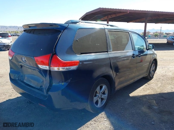 2011 Toyota Sienna LE AAS with VIN 5TDKK3DC8BS131623, listed as a IAAI auction lot 41847081 with 188,814 mi miles. Bid and sale history available at carsss.com. Image 4.
