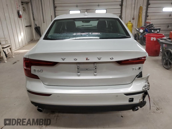 2020 Volvo S60 Momentum with VIN 7JRA22TK6LG072518, listed as a Copart auction lot 43778113 with 36,428 mi miles. Bid and sale history available at carsss.com. Image 6.