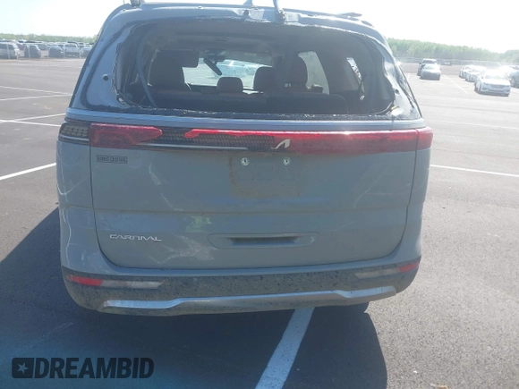2024 Kia Carnival SX Prestige with VIN KNDNE5H32R6340005, listed as a IAAI auction lot 41984379 with 37,525 mi miles and . Bid and sale history available at DreamBid. Image 15.