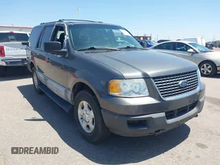2004 Ford Expedition Special Service z VIN 1FMPU16L94LA78898, wystawiony jako IAAI lot #42326419 z przebiegiem 151 311 mil mil oraz . Historia ofert i sprzedaży dostępna na DreamBid. Obrazek 1.