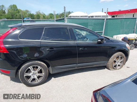 2013 Volvo XC60 T6 с VIN YV4902DZXD2445302, выставлен на аукционе IAAI как лот 42145755 с пробегом 115 547 миль миль и . История ставок и продаж доступна на DreamBid. Изображение 14.
