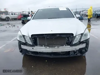 2013 Mercedes-Benz E-Class E 350 Luxury with VIN WDDHF8JB1DA720607, listed as a IAAI auction lot 41514018 with 135,926 mi miles. Bid and sale history available at carsss.com. Image 12.
