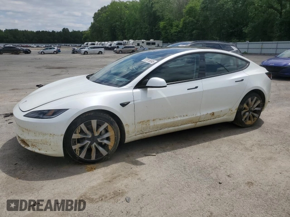 2025 Tesla Model 3 Long Range z VIN 5YJ3E1EAXSF971341, wystawiony jako Copart lot #57615695 z przebiegiem 4 823 mil mil oraz Szkoda całkowita • Salvage title. Historia ofert i sprzedaży dostępna na DreamBid. Obrazek 1.