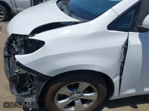 2017 Toyota Sienna LE Auto Access Seat with VIN 5TDKZ3DC3HS783912, listed as a IAAI auction lot 42664089 with 200,309 mi miles and . Bid and sale history available at DreamBid. Image 18.