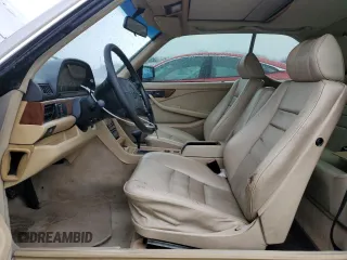 1988 Mercedes-Benz 560 with VIN WDBCA45D9JA411517, listed as a Copart auction lot 46978105 with 298,725 mi miles and Clean Title. Bid and sale history available at DreamBid. Image 7.