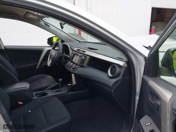 2015 Toyota RAV4 LE with VIN JTMBFREV0FD115750, listed as a IAAI auction lot 41827456 with 75,119 mi miles. Bid and sale history available at carsss.com. Image 5.