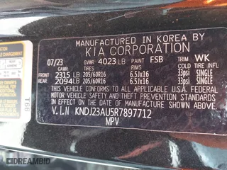 2024 Kia Soul LX with VIN KNDJ23AU5R7897712, listed as a IAAI auction lot 42027847 with 31,621 mi miles. Bid and sale history available at carsss.com. Image 9.