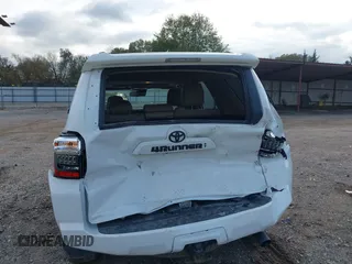 2021 Toyota 4Runner SR5 Premium with VIN JTENU5JR8M5895911, listed as a IAAI auction lot 41052577 with 60,111 mi miles and . Bid and sale history available at DreamBid. Image 12.