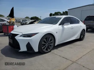 2022 Lexus IS 350 F Sport z VIN JTHGZ1B25N5051849, wystawiony jako Copart lot #54447625 z przebiegiem 13 831 mil mil oraz Szkoda całkowita • Salvage title. Historia ofert i sprzedaży dostępna na DreamBid. Obrazek 1.
