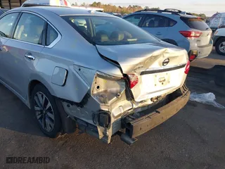 2017 Nissan Altima 2.5 SR with VIN 1N4AL3AP4HC294124, listed as a IAAI auction lot 41539898 with 140,170 mi miles. Bid and sale history available at carsss.com. Image 6.