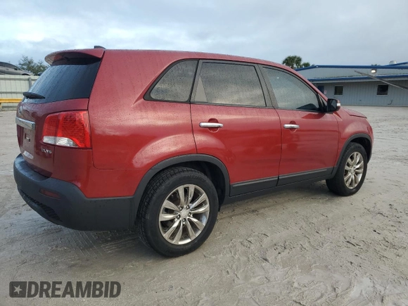 2011 Kia Sorento EX with VIN 5XYKU4A28BG015573, listed as a Copart auction lot 86657014 with 88,250 mi miles and Salvage Title. Bid and sale history available at carsss.com. Image 3.