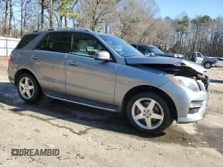 2012 Mercedes-Benz M 550 with VIN 4JGDA7DBXCA044892, listed as a Copart auction lot 43368635 with 214,619 mi miles and Salvage title. Bid and sale history available at DreamBid. Image 4.