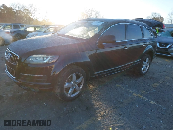 2014 Audi Q7 3.0T Premium with VIN WA1CGAFE4ED012180, listed as a IAAI auction lot 41134033 with 136,002 mi miles. Bid and sale history available at carsss.com. Image 17.