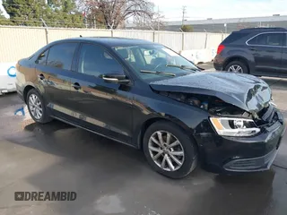 2012 Volkswagen Jetta Sedan SE w/Convenience PZEV with VIN 3VWDP7AJ3CM322336, listed as a IAAI auction lot 41572929 with 176,086 mi miles. Bid and sale history available at carsss.com. Image 1.