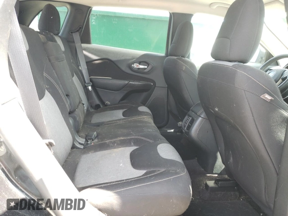 2016 Jeep Cherokee Sport z VIN 1C4PJLAB3GW233584, wystawiony jako Copart lot #61441815 z przebiegiem 168 112 mil mil oraz Szkoda całkowita • Salvage title. Historia ofert i sprzedaży dostępna na DreamBid. Obrazek 11.