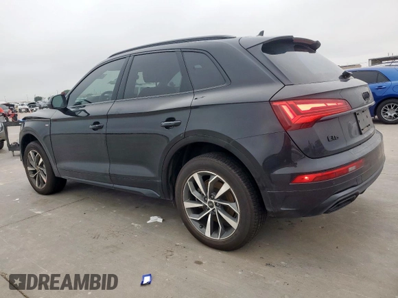 2024 Audi Q5 S line Premium z VIN WA1GAAFY3R2114519, wystawiony jako Copart lot #58812795 z przebiegiem 5 562 mil mil oraz Szkoda całkowita • Salvage title. Historia ofert i sprzedaży dostępna na DreamBid. Obrazek 2.