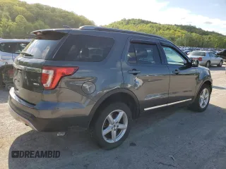 2017 Ford Explorer XLT z VIN 1FM5K8DH5HGA74253, wystawiony jako Copart lot #56300505 z przebiegiem 97 784 mil mil oraz Szkoda całkowita • Salvage title. Historia ofert i sprzedaży dostępna na DreamBid. Obrazek 3.