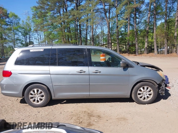 2008 Honda Odyssey EX with VIN 5FNRL38428B067056, listed as a IAAI auction lot 42051312 with 199,405 mi miles. Bid and sale history available at carsss.com. Image 14.
