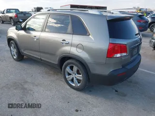 2012 Kia Sorento EX with VIN 5XYKUCA63CG300289, listed as a IAAI auction lot 41751407 with 141,310 mi miles. Bid and sale history available at carsss.com. Image 3.
