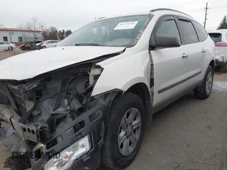 2012 Chevrolet Traverse LS z VIN 1GNKREED8CJ373705, wystawiony jako IAAI lot #41172553 z przebiegiem 101 410 mil mil oraz . Historia ofert i sprzedaży dostępna na DreamBid. Obrazek 15.