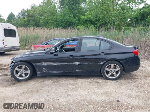 2014 BMW 3 Series 320i with VIN WBA3B1C52EK135610, listed as a IAAI auction lot 42274086 with 69,536 mi miles and . Bid and sale history available at DreamBid. Image 14.
