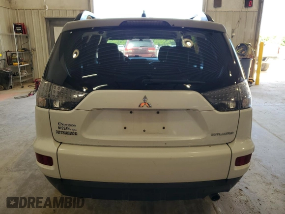 2012 Mitsubishi Outlander SE z VIN JA4AS3AW6CU000949, wystawiony jako Copart lot #58219215 z przebiegiem 220 267 mil mil oraz Czysty tytuł • Clean title. Historia ofert i sprzedaży dostępna na DreamBid. Obrazek 6.