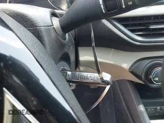 2021 Kia Forte LXS z VIN 3KPF24AD7ME264763, wystawiony jako IAAI lot #42477136 z przebiegiem 48 667 mil mil oraz . Historia ofert i sprzedaży dostępna na DreamBid. Obrazek 11.