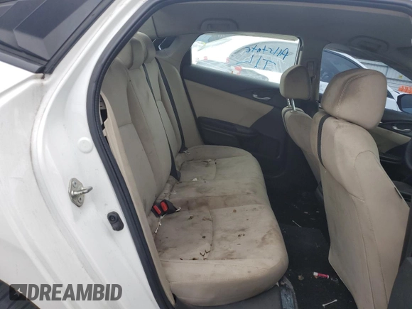 2017 Honda Civic LX z VIN 2HGFC2F5XHH524832, wystawiony jako Copart lot #58651905 z przebiegiem Nie podano mil oraz Szkoda całkowita • Salvage title. Historia ofert i sprzedaży dostępna na DreamBid. Obrazek 10.