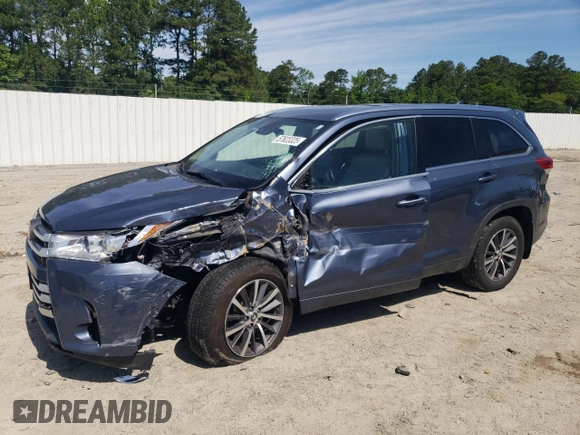 2017 Toyota Highlander XLE with VIN 5TDJZRFH7HS399459, listed as a Copart auction lot 57623325 with 141,568 mi miles and Salvage title. Bid and sale history available at DreamBid. Image 1.