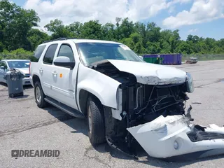 2013 GMC Yukon SLE с VIN 1GKS1AE01DR185749, выставлен на аукционе IAAI как лот 42370613 с пробегом Не указан миль и . История ставок и продаж доступна на DreamBid. Изображение 1.