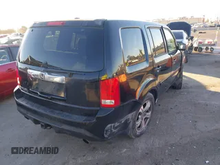 2012 Honda Pilot EX-L with VIN 5FNYF3H60CB035624, listed as a IAAI auction lot 41321568 with 309,545 mi miles and . Bid and sale history available at DreamBid. Image 4.