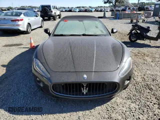 2011 Maserati GranTurismo Convertible with VIN ZAM45KMA6B0054287, listed as a Copart auction lot 84340274 with 0 mi miles and Salvage Title. Bid and sale history available at carsss.com. Image 5.