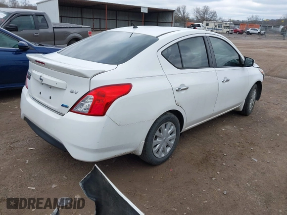 2015 Nissan Versa SV with VIN 3N1CN7AP4FL874112, listed as a IAAI auction lot 41725017 with 95,340 mi miles. Bid and sale history available at carsss.com. Image 4.