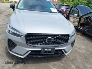 2023 Volvo XC60 Ultimate Dark Theme с VIN YV4062RX5P1347142, выставлен на аукционе IAAI как лот 42370431 с пробегом 19 510 миль миль и . История ставок и продаж доступна на DreamBid. Изображение 12.