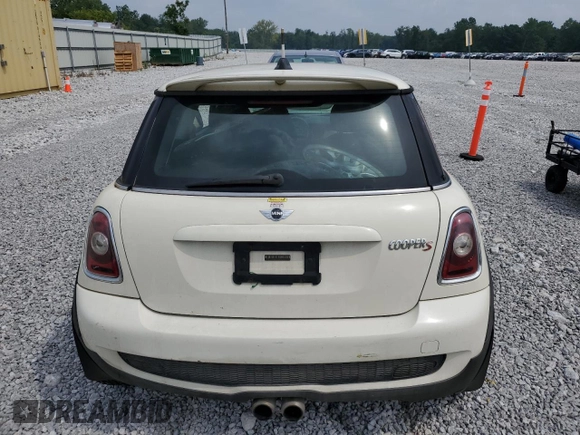 2008 MINI Hardtop S with VIN WMWMF73548TT86932, listed as a Copart auction lot 65881935 with 184,482 mi miles and Clean title. Bid and sale history available at DreamBid. Image 6.