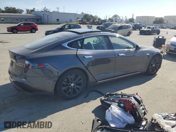 2015 Tesla Model S 85D with VIN 5YJSA1S2XFF092318, listed as a Copart auction lot 52026615 with 78,729 mi miles and Salvage Title. Bid and sale history available at carsss.com. Image 3.