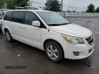2010 Volkswagen Routan SE z VIN 2V4RW3D13AR388249, wystawiony jako Copart lot #58933225 z przebiegiem 177 570 mil mil oraz Czysty tytuł • Clean title. Historia ofert i sprzedaży dostępna na DreamBid. Obrazek 4.