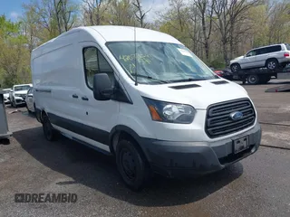 2019 Ford Transit z VIN 1FTYR2CM7KKA20062, wystawiony jako IAAI lot #42028348 z przebiegiem 177 377 mil mil oraz . Historia ofert i sprzedaży dostępna na DreamBid. Obrazek 1.